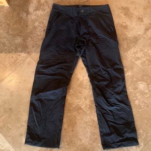 Men kuhl water proof pants. Never worn.
